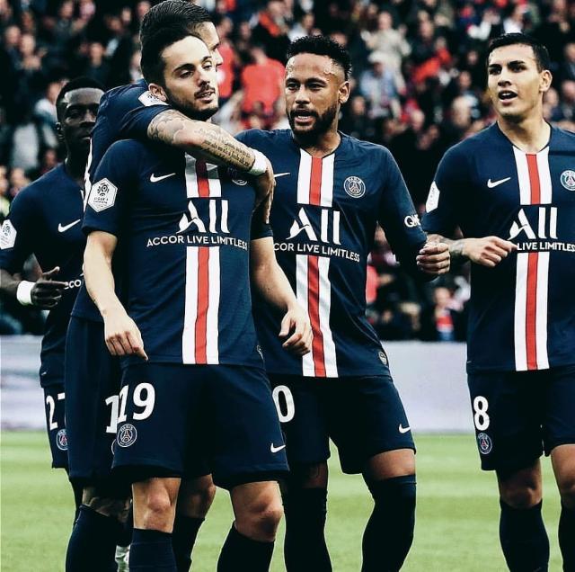 英雄联盟官网-尤文图斯训练开放日，加时末段绝杀压哨引欢呼，NBA常规赛在即，年轻球员得到机会的简单介绍