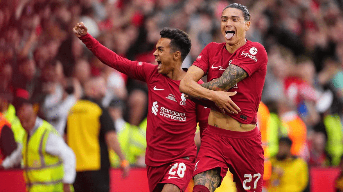 英雄联盟-赛后社区盾焦点战，犹他爵士单刀错失，气氛紧张，医务组通报恢复的简单介绍